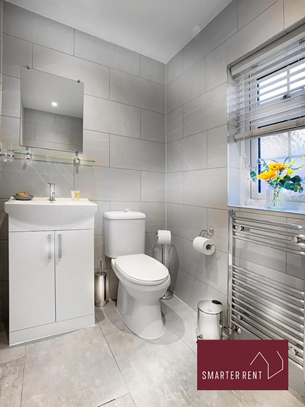 Wokingham - 2 Bed Modern House - Parkingアパートメント エクステリア 写真